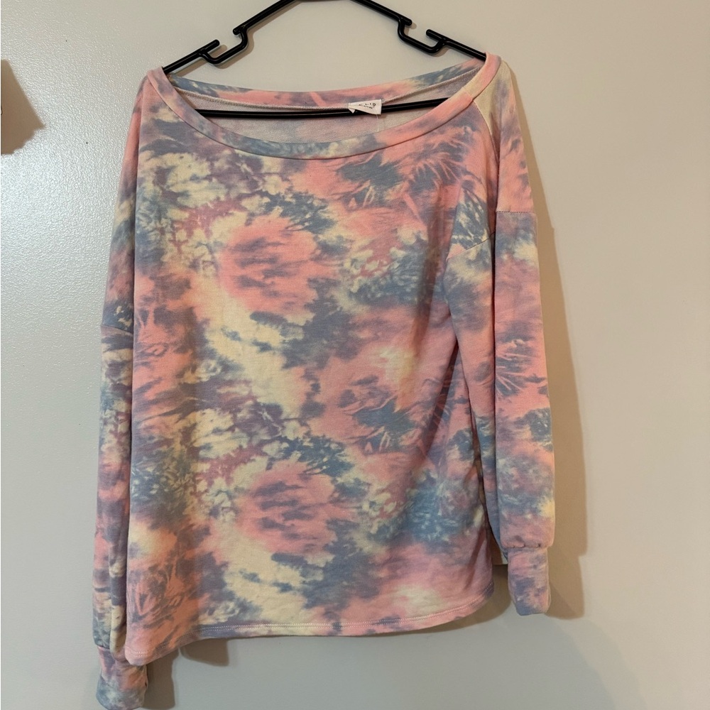Le Lis Pastel Tie-Dye Sweatshirt